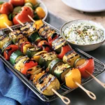 Schneller Reissalat mit buntem Gemüse